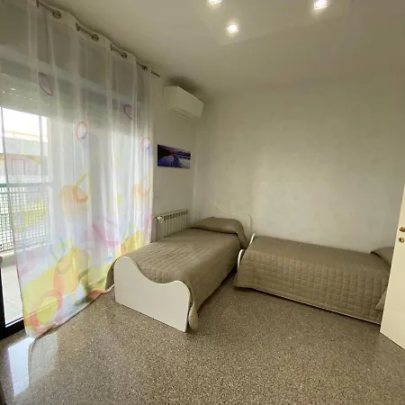 Fronte Mare By Apulia Accommodation Bari Exterior photo